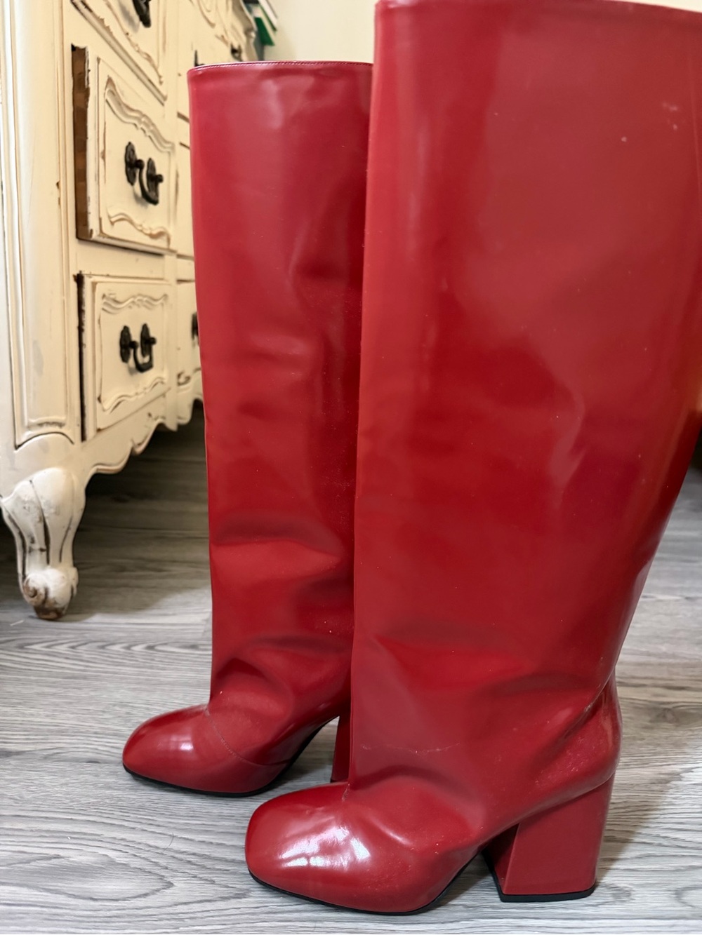 Marni glossy red patent knee-high heeled boots - Picture 3 of 5